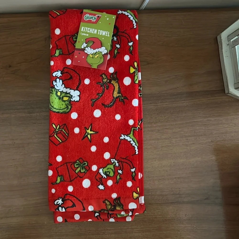 Grinch kitchen towel